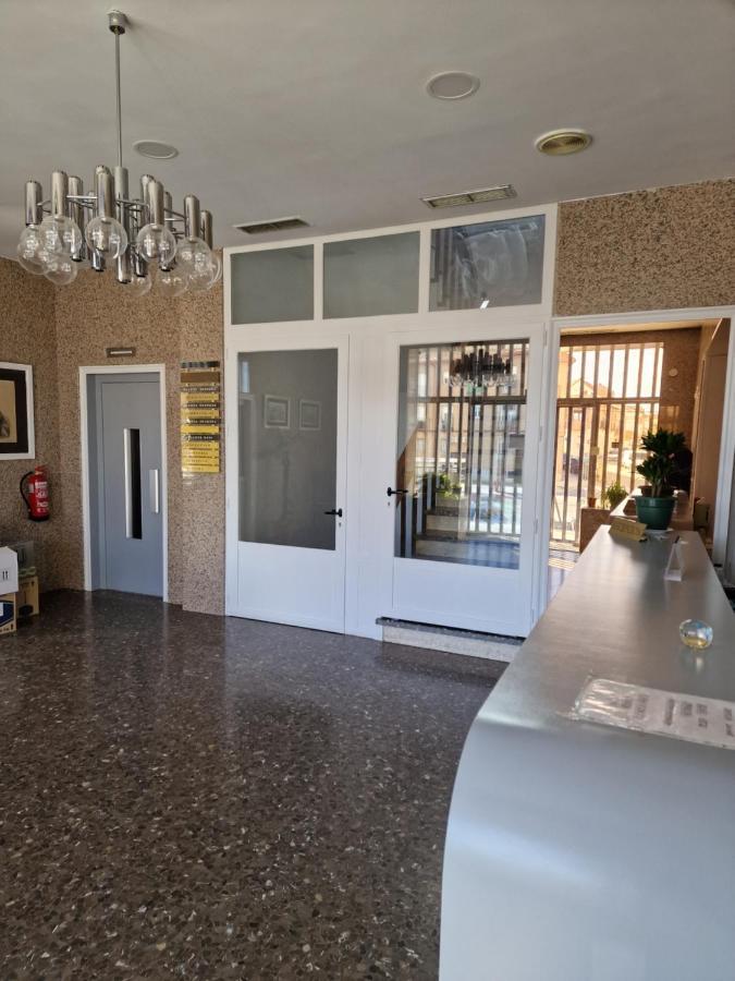 Hostal La Canada Segoviana Valmojado Экстерьер фото